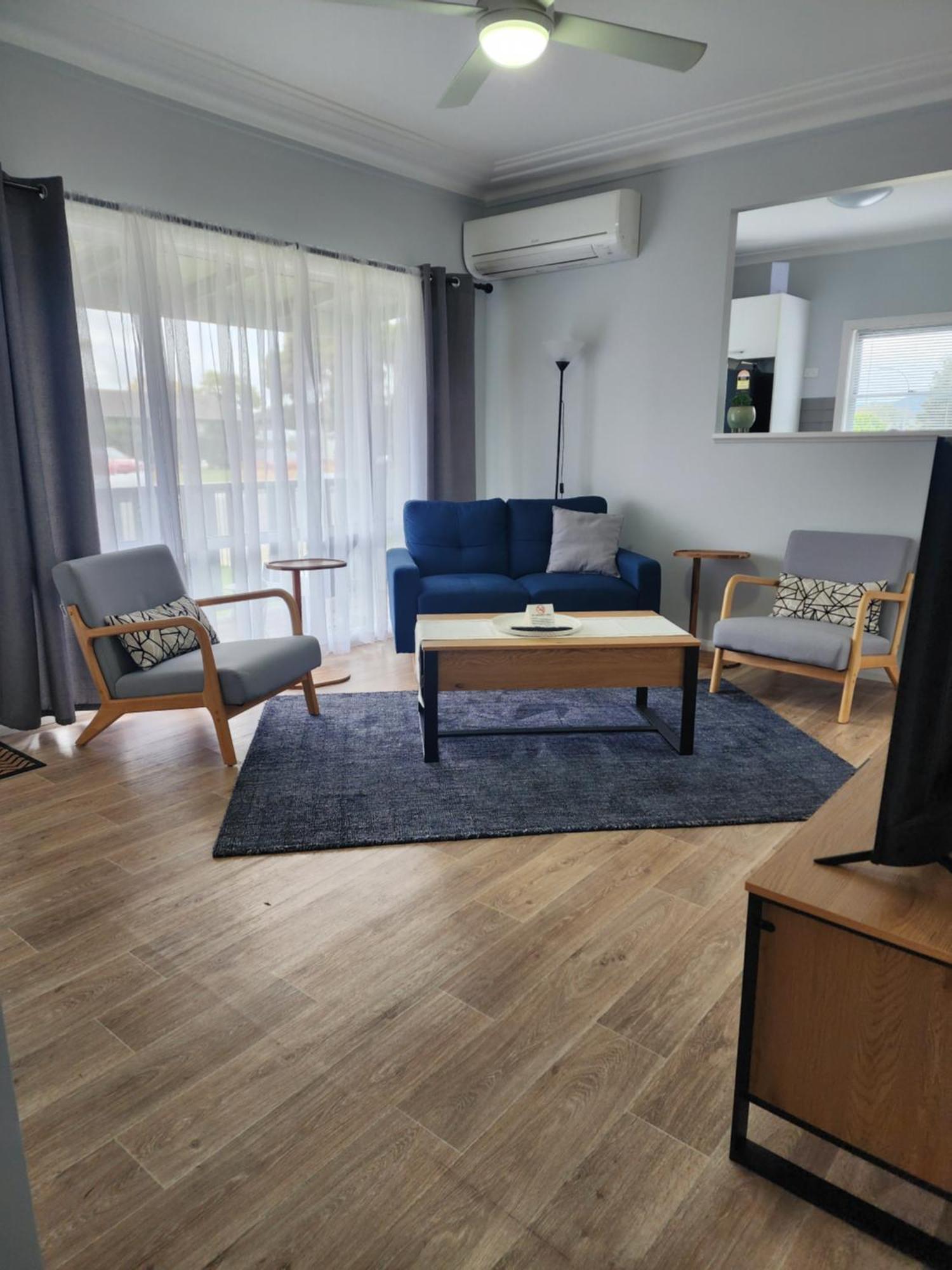 Denman Motor Inn Eksteriør bilde